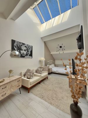 Photo 19- click for photo gallery